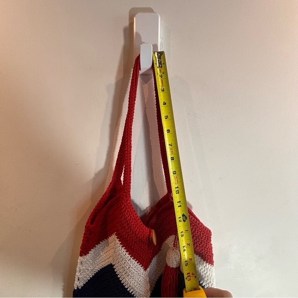 BAG Handmade Crochet Colour Block Shoulder Handbag with Tassels - Picture 4 of 8